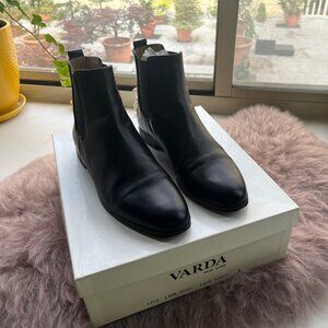 Varda Women's Black Leather Ankle Boots size 9 (US)
